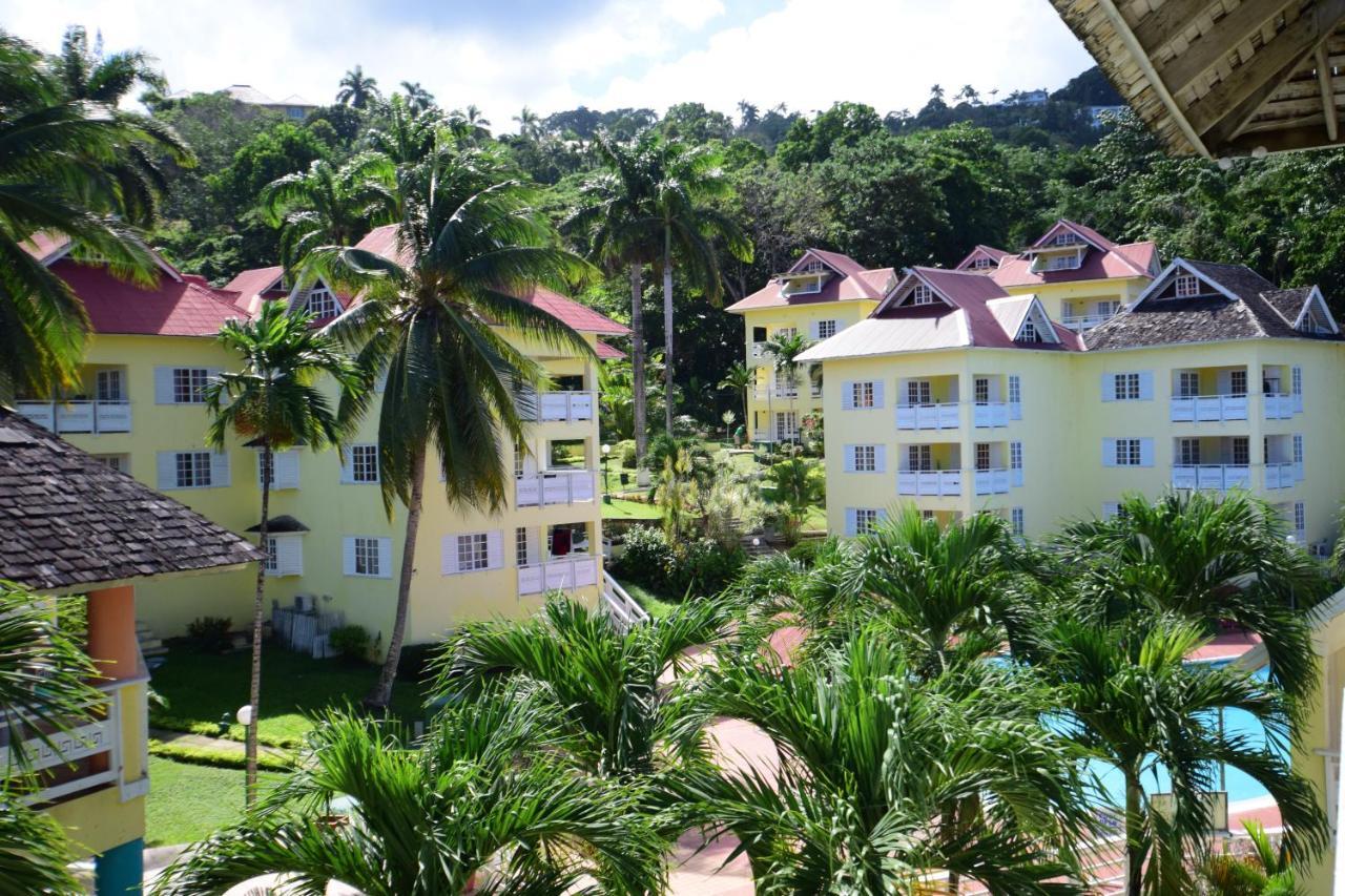 River Side Apt 9 @ Mystic Ridge. Ocho Rios Exterior photo